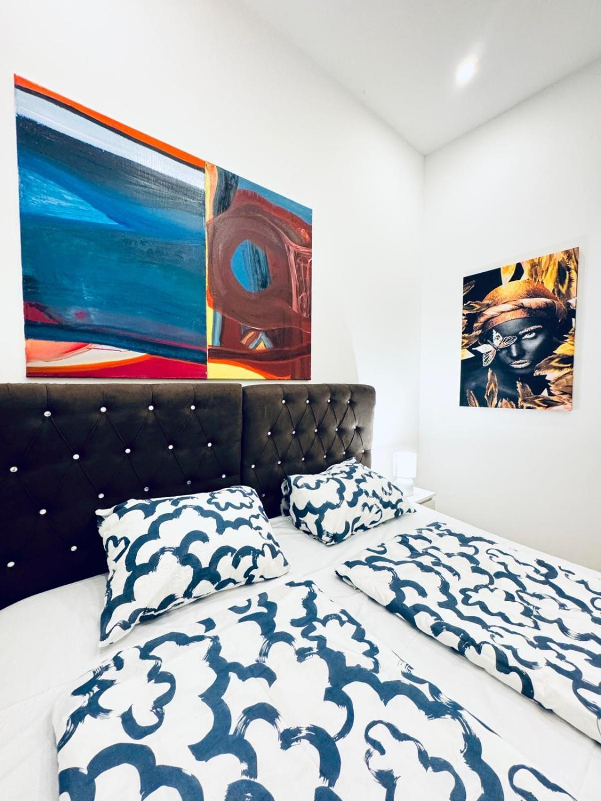 Convenient 4br Shared For 11p, 10 Min To Atzgersdorf Apartment Wien