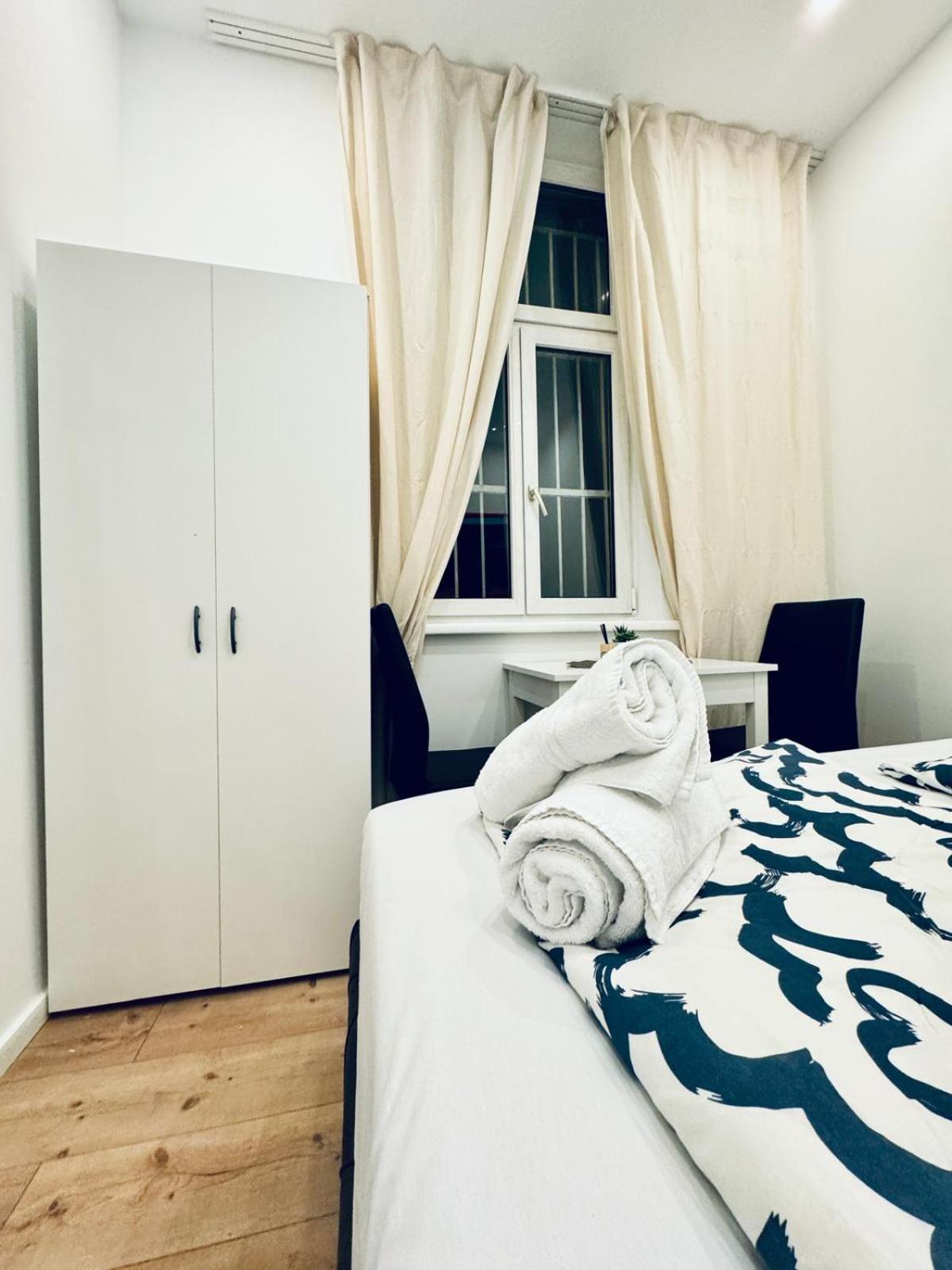 Convenient 4br Shared For 11p, 10 Min To Atzgersdorf Apartment Wien