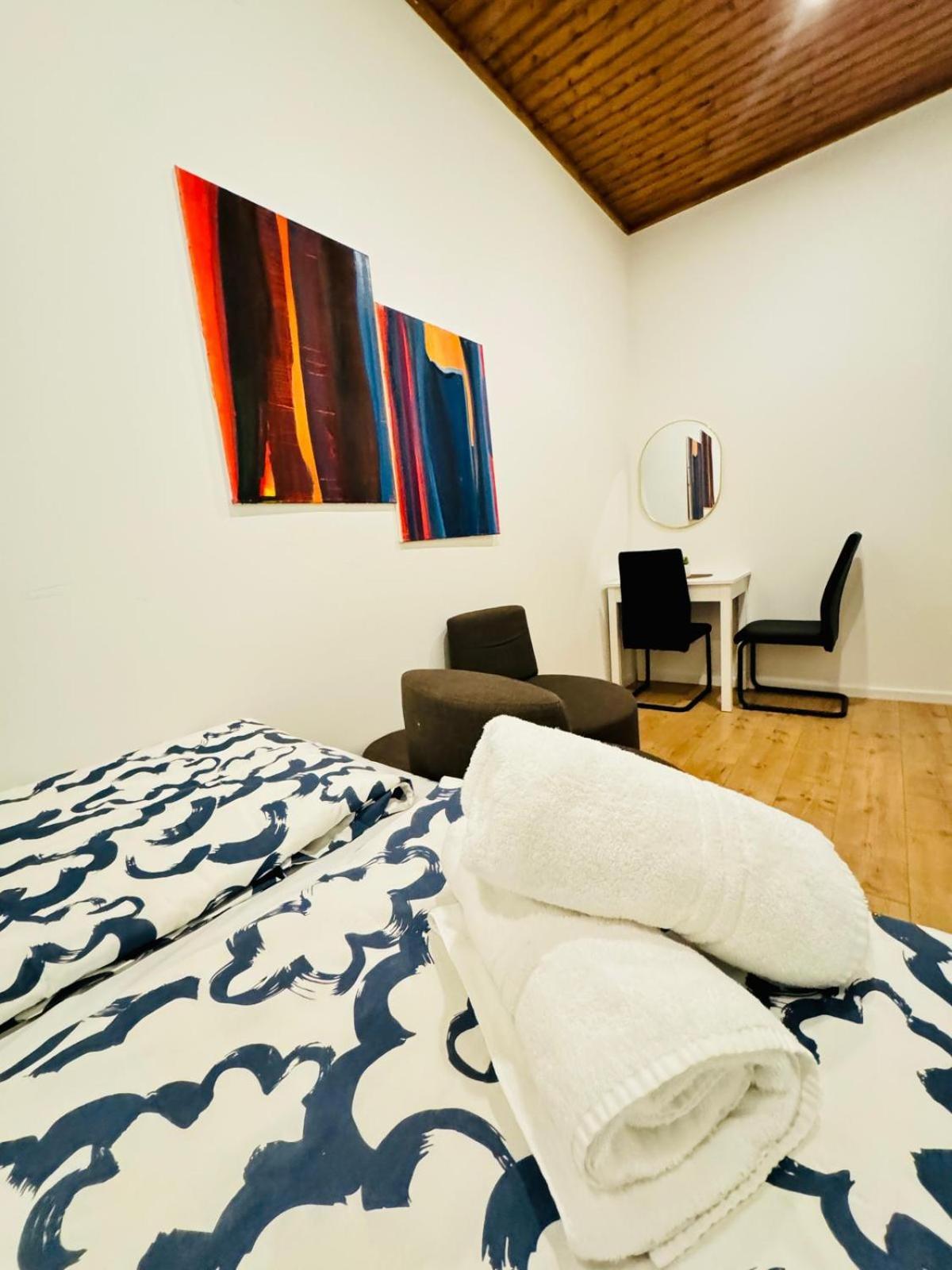 Convenient 4br Shared For 11p, 10 Min To Atzgersdorf Apartment Wien