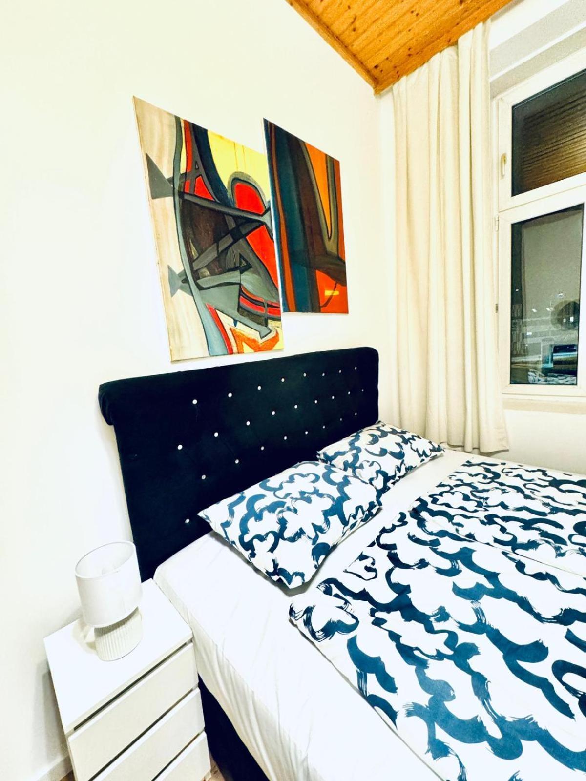 Convenient 4br Shared For 11p, 10 Min To Atzgersdorf Apartment Wien