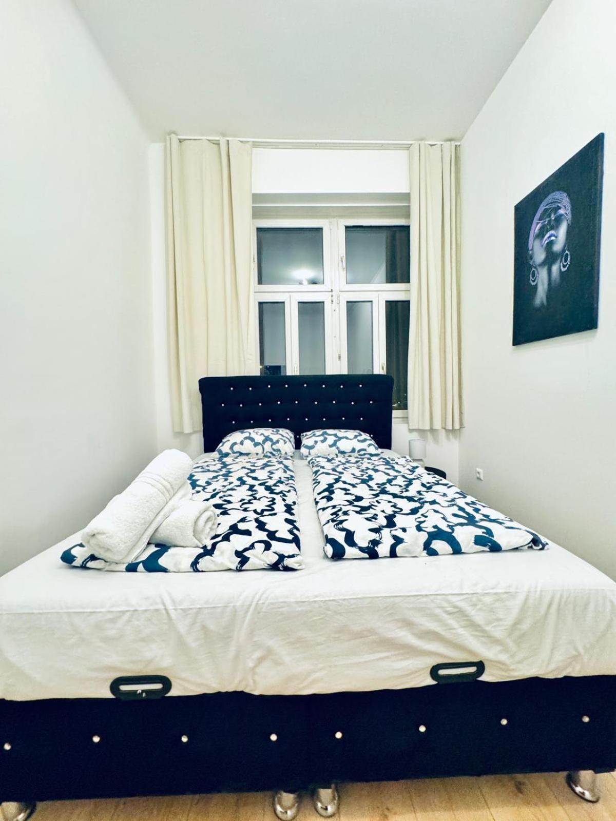 Convenient 4br Shared For 11p, 10 Min To Atzgersdorf Apartment Wien