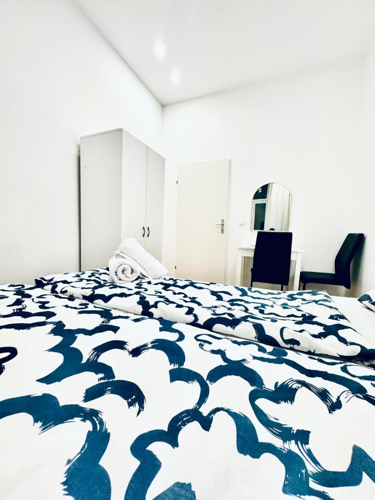 Convenient 4br Shared For 11p, 10 Min To Atzgersdorf Apartment Wien