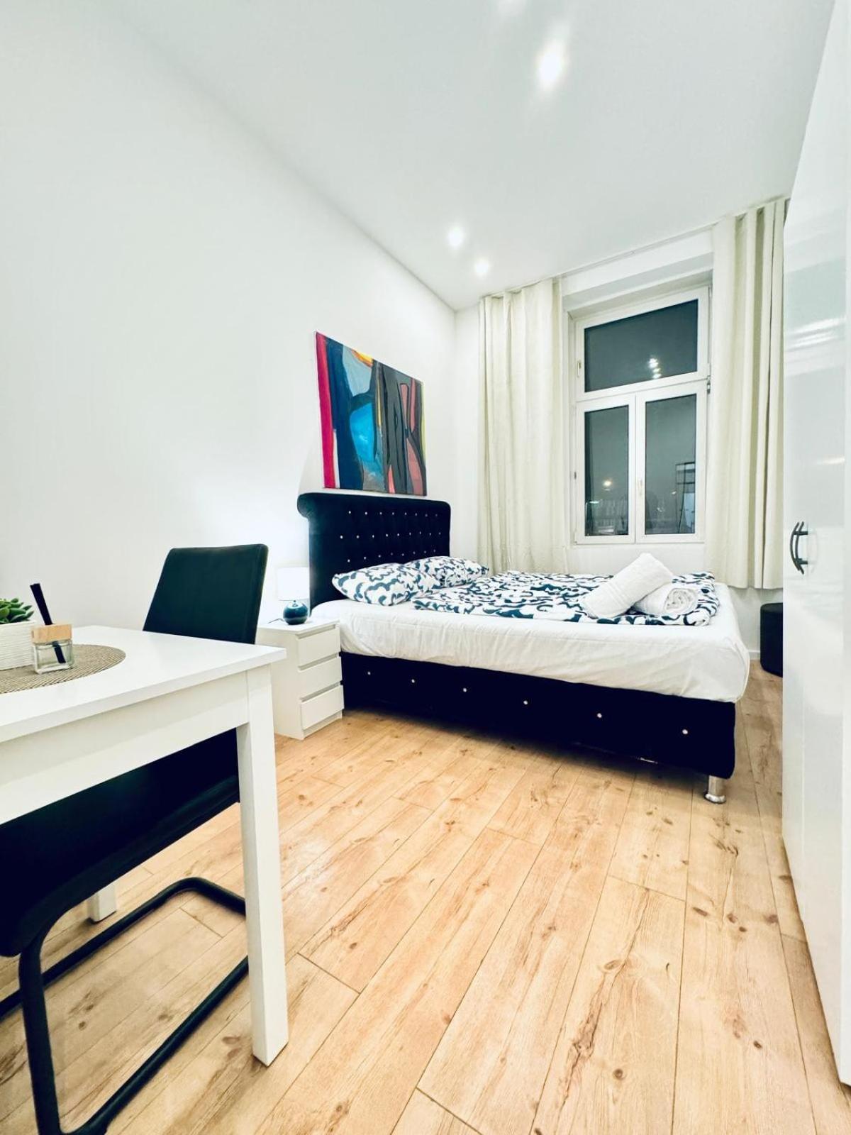Convenient 4br Shared For 11p, 10 Min To Atzgersdorf Apartment Wien